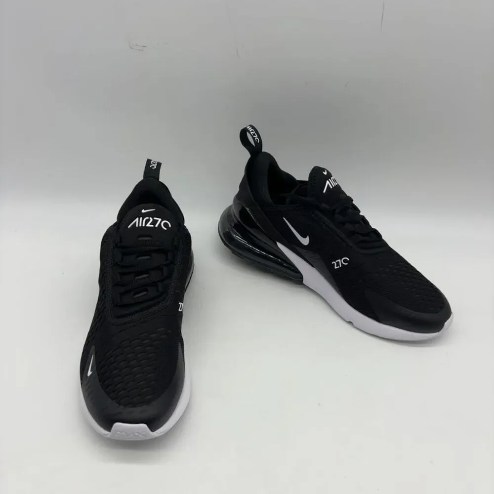 Nike Sneakers in Black